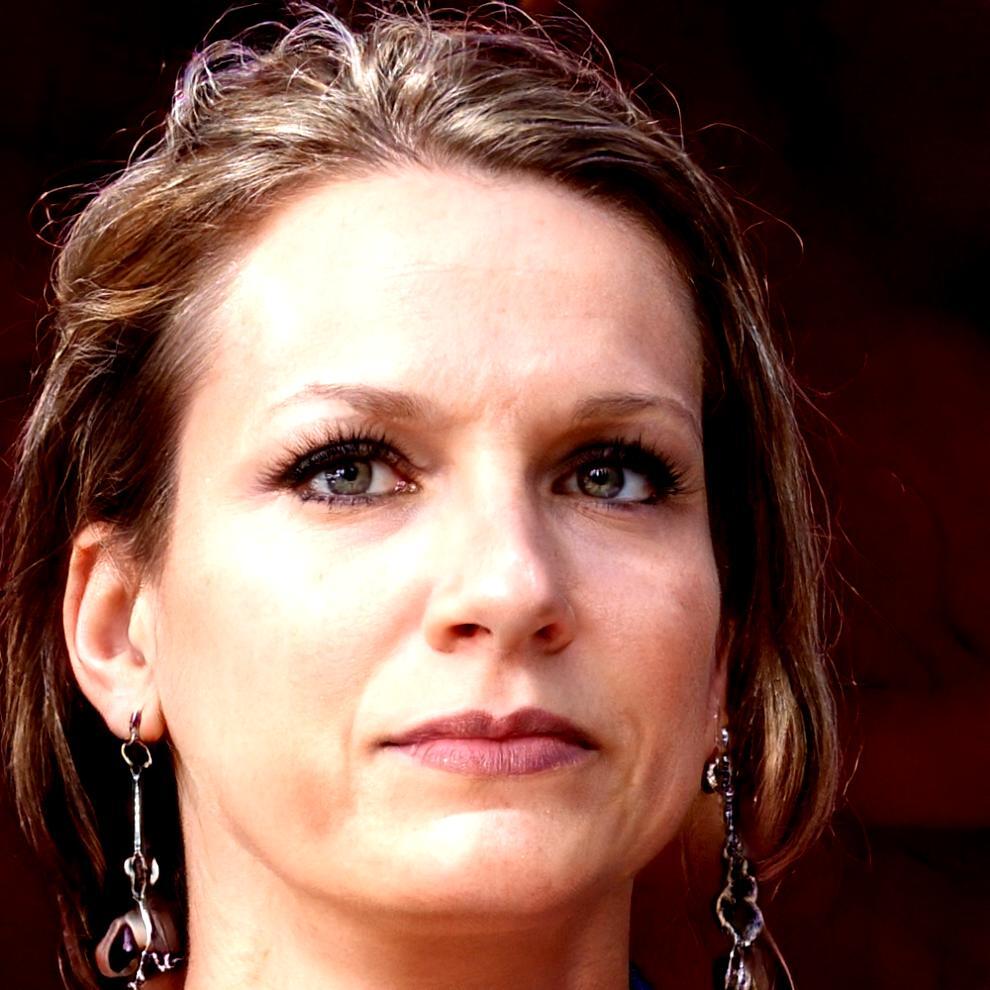 Zelma Thornfield - Financial Planning Expert